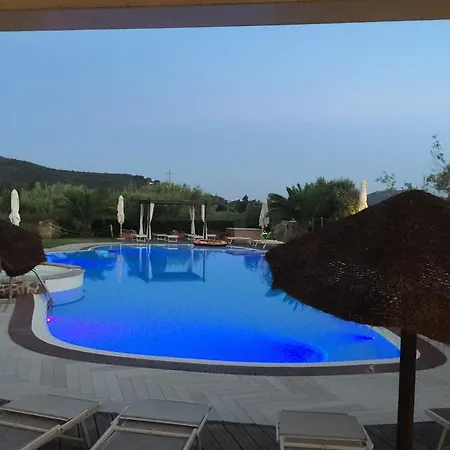 Apart-hotel Dolores Castle 3*