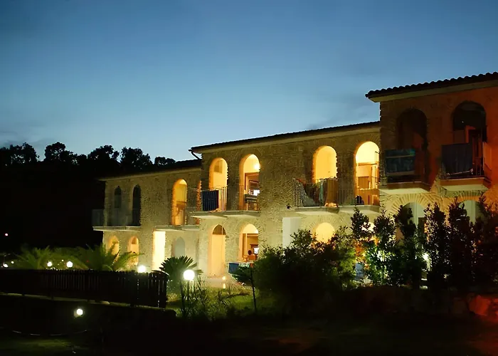 Dolores Castle 아파트호텔 마리나디캄포