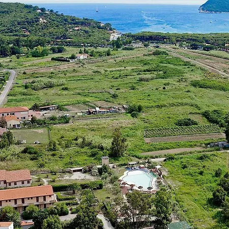 Apartahotel Dolores Castle