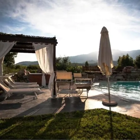 Dolores Castle Apartahotel