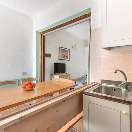 Aparthotel Dolores Castle 3*