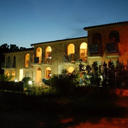 Aparthotel Dolores Castle