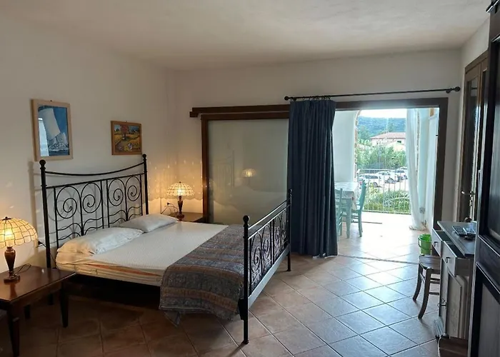 Dolores Castle Aparthotel Marina di Campo