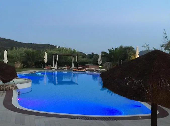 Apart Otel Dolores Castle 3*