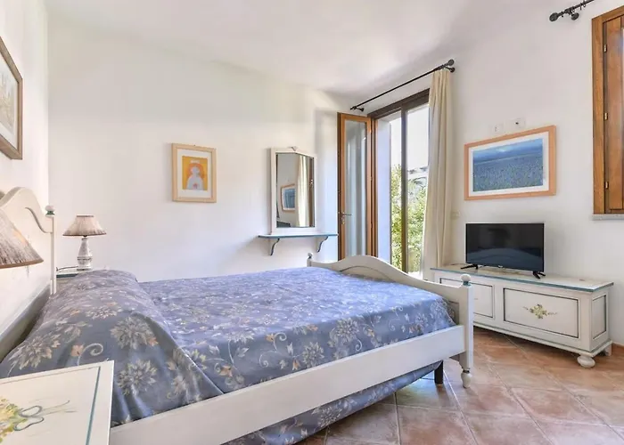 Dolores Castle Marina di Campo